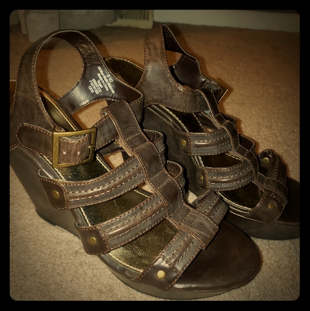 Gladiator wedges